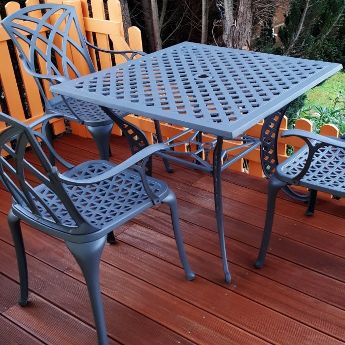 Lucy Tuintafel