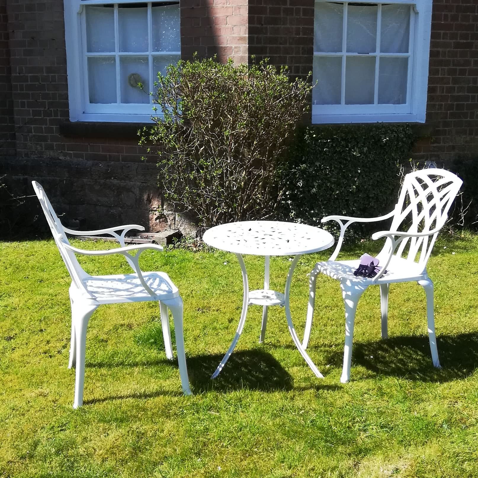 Tulip bistrotafel (2 persoons set)