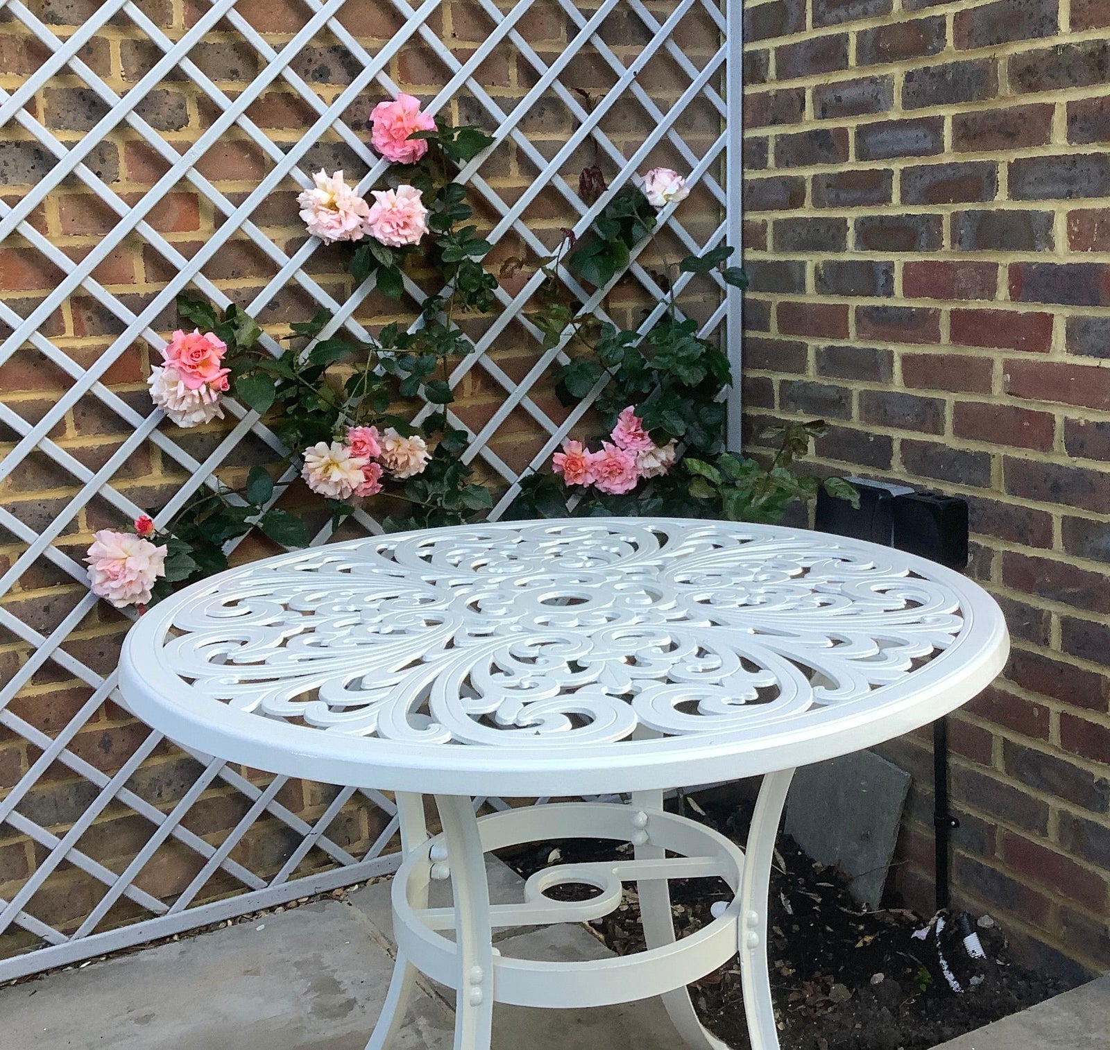 Jill Bijzettafel (2 Persoons Set)