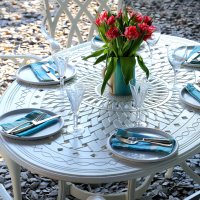 Voorvertoning: White 4 seater Oval Garden Table Set 1