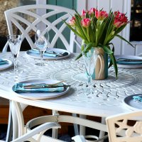Voorvertoning: White 4 seater Oval Garden Table Set 11
