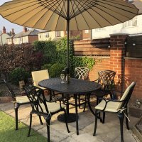 Voorvertoning: Customer photo of the June 6 seater garden table and chairs in antique bronze with stone cushions and parasol